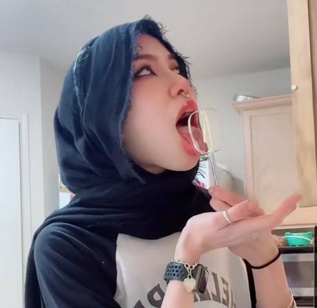 Notyourabg modèle nu image