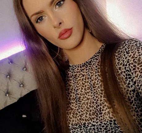 Nikki Harper star du sexe img