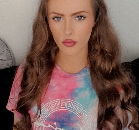 Nikki Harper modèle porno galeries