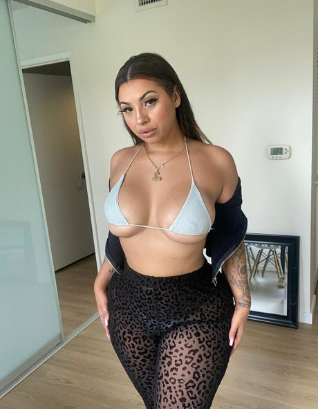 lunettes milf onlyfans haut de gamme img