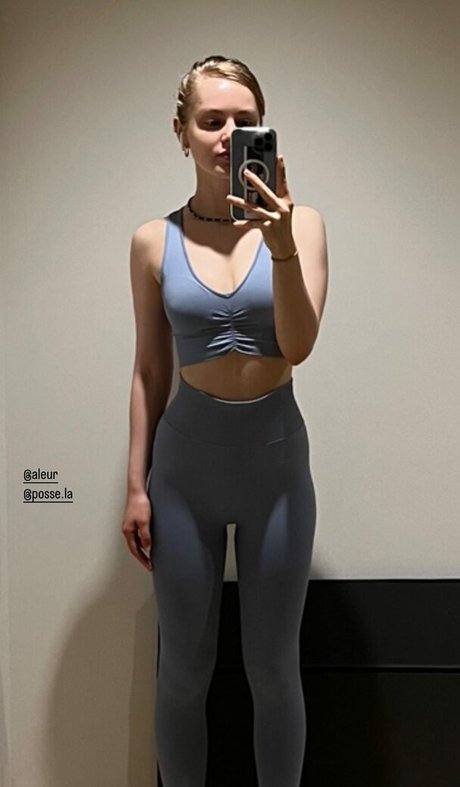 violapolt nus de stars du porno image