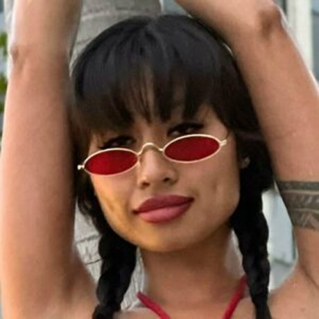 Nan Katanaa actrice chaude collection