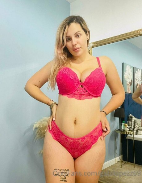 adolescente blonde onlyfans nus gratuits image