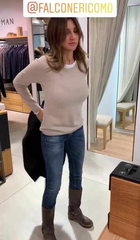 Valentina Liguori joli modèle galeries