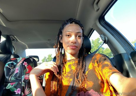 laylaybrat star du porno parfaite galeries