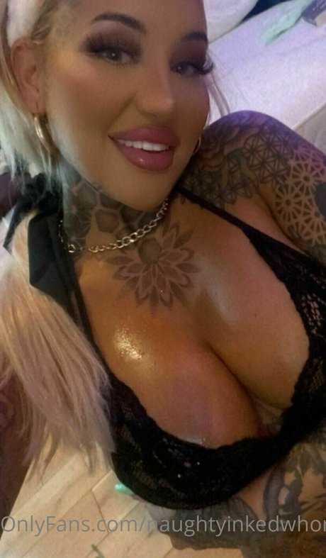 naughtyinkedwhore actrice pornographique galerie