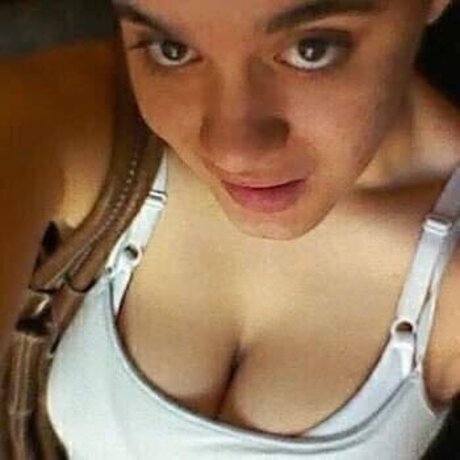 ButterKup Babii modèle pornographique photo