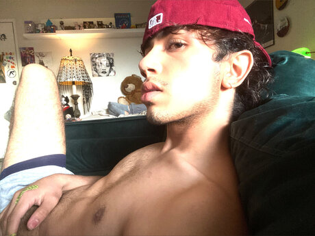 Manuelito nus star du porno galerie