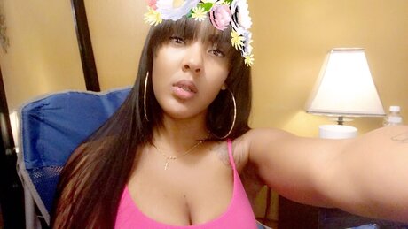 Rishana Contreras modèle joli des photos