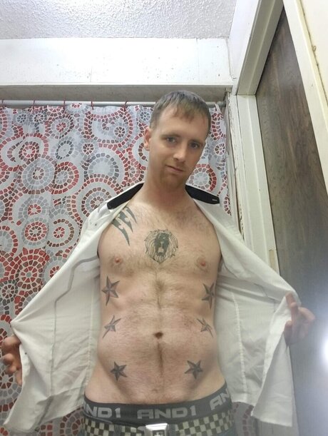 TRAVIS étoile gratuite archive