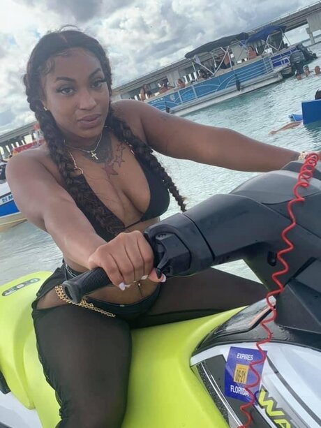 JayLa100 actrice parfaite image