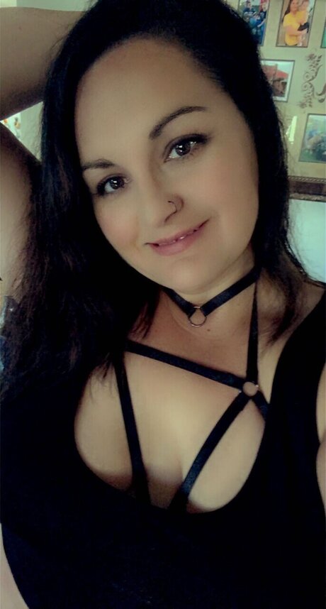 kinkyCora étoile hd des photos