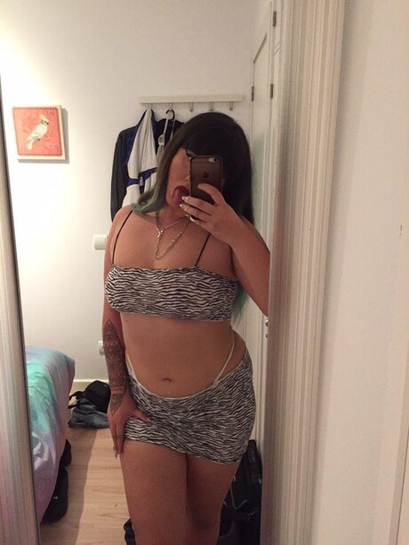 xedgyhoex étoile nue photo