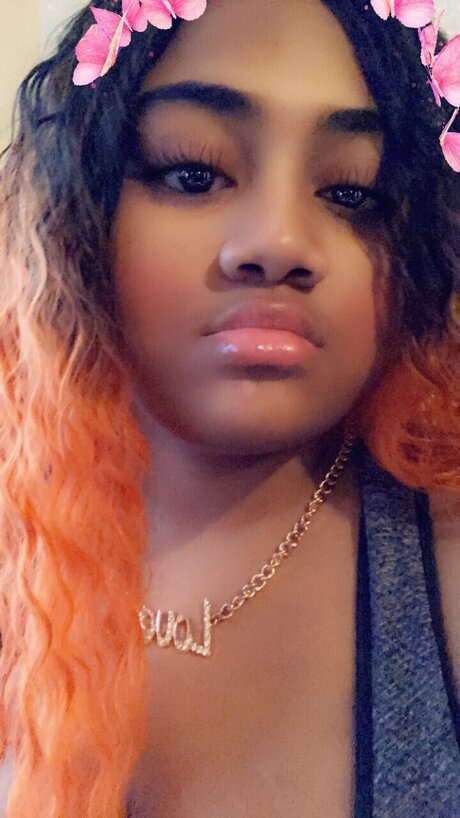 Kailah Kinney star du porno gratuit des photos