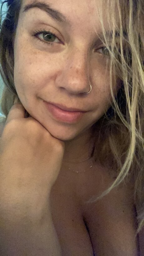 Desiree Peach_ actrice xxx des photos