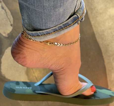mimifootnip étoile érotique galerie