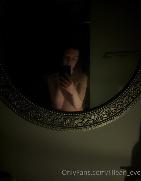 lillean eve jolie étoile archive