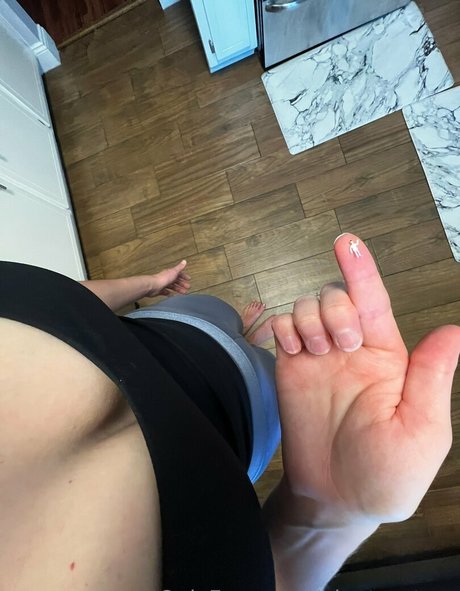 giantesstara modèle des photos