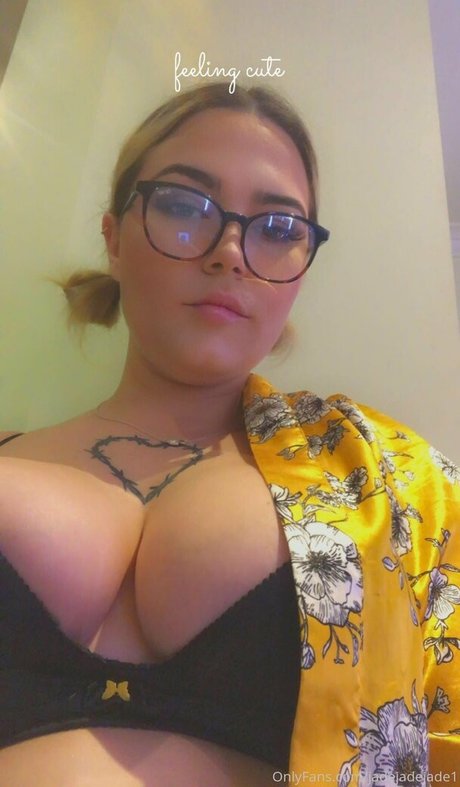 jadejadejade1 modèle des photos