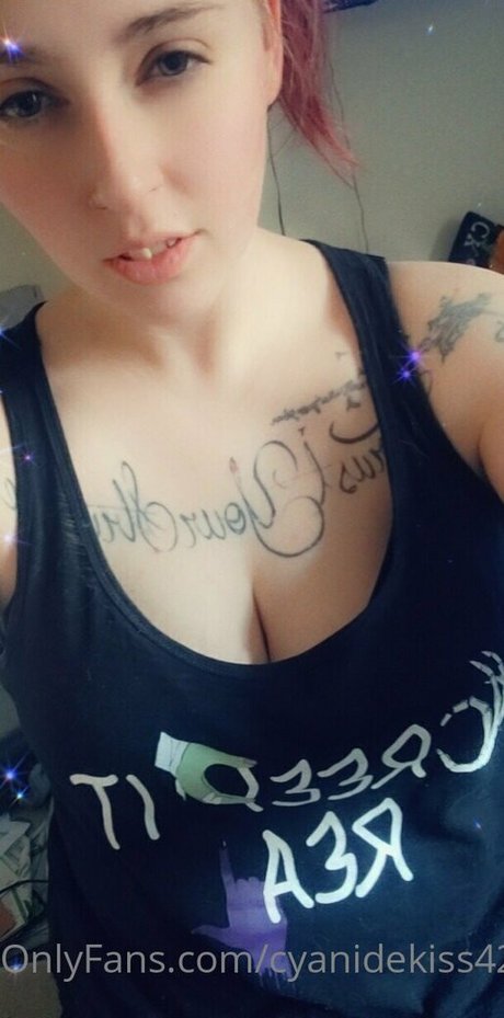 cyanidekiss420 étoile érotique galeries