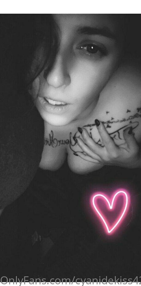 cyanidekiss420 étoile de l'art collection