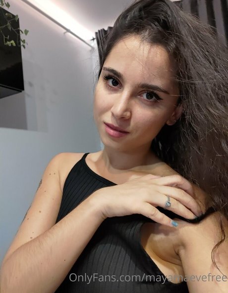 mayamaevefree star du porno chaude image