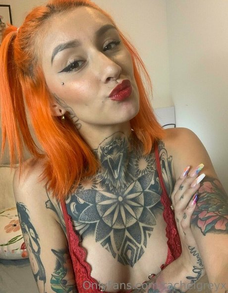 orgie lesbienne onlyfans haut de gamme des photos