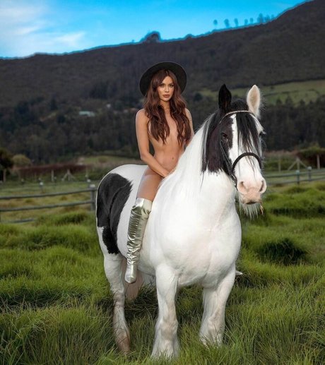 Paola Triana xxx star du porno collection