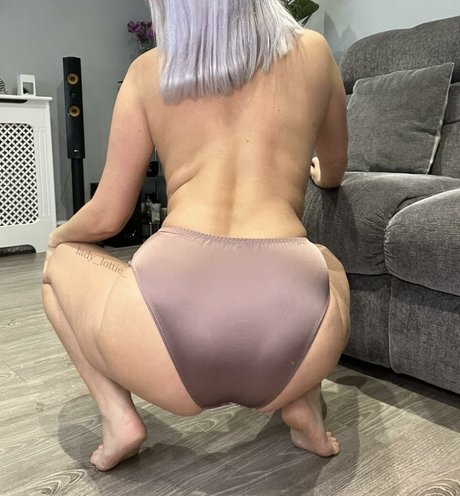 Lady Lottie modèle porno galerie