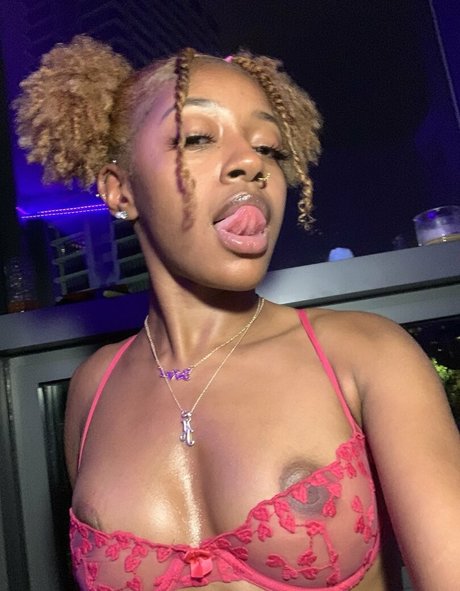 Kekedascorpio star du porno gratuit photo