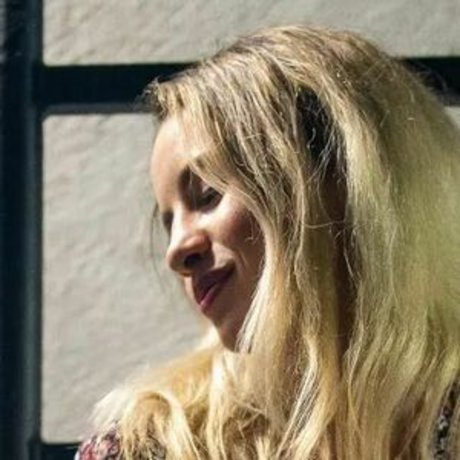 laure bv modèle adulte img