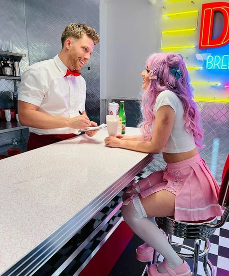 Madilyn Bailey actrice adulte collection