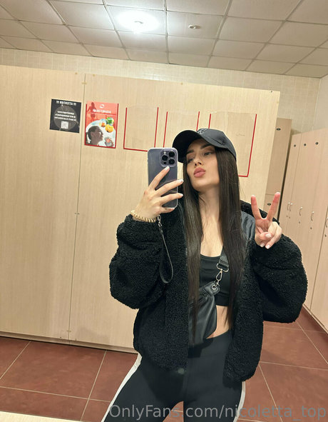 Nicoletta top star du porno adulte galeries