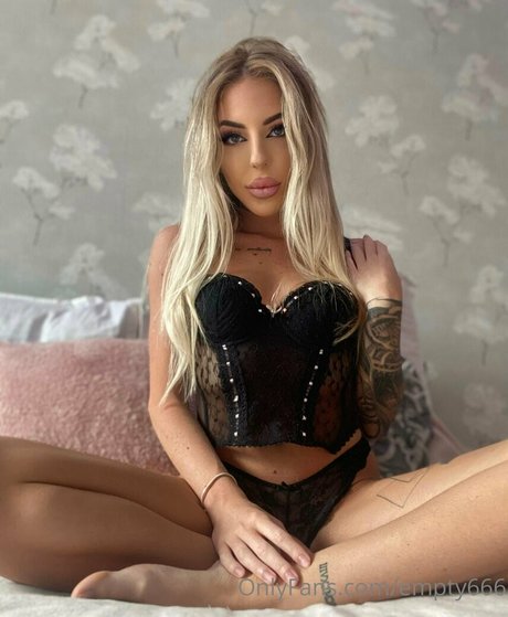 blonde naturelle onlyfans nus galeries