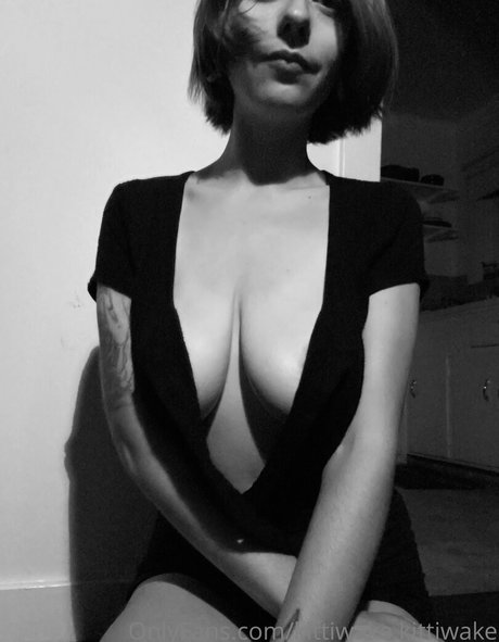 kittiwake kittiwake sexe star img