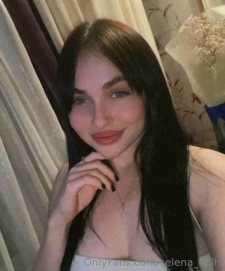 selena mills modèle nu photos