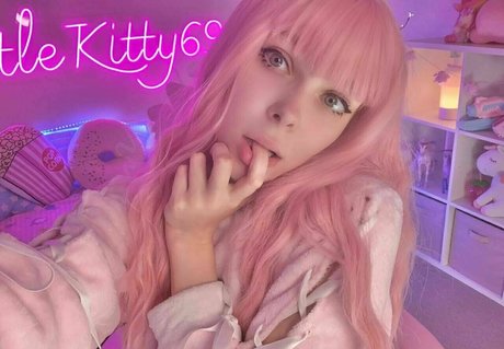 fans asiatiques mignons uniquement nu parfait images