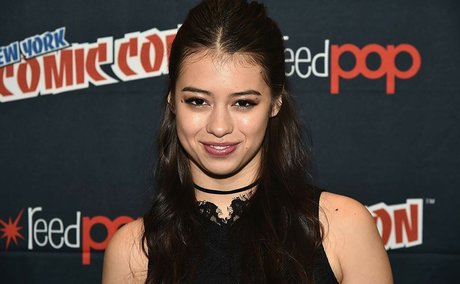 Amber Midthunder actrice de sexe photos