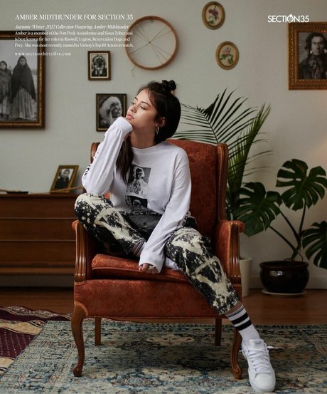 Amber Midthunder modèle nu images