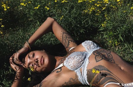 Thefreeelf star du porno de haute qualité archive