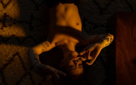 Ann Cid star du porno de haute qualité img