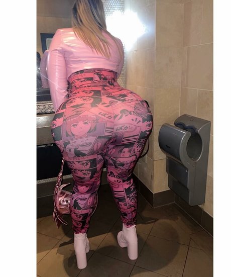 Desiy Garcia modèle nu photos