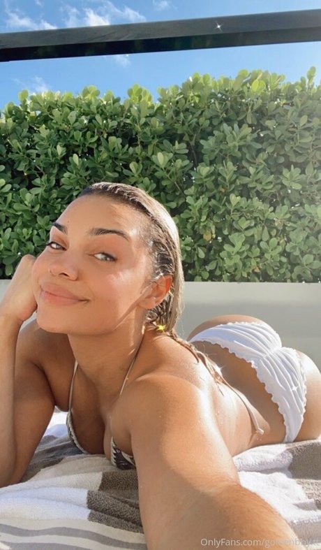 exoticbabe18 modèle adulte collection