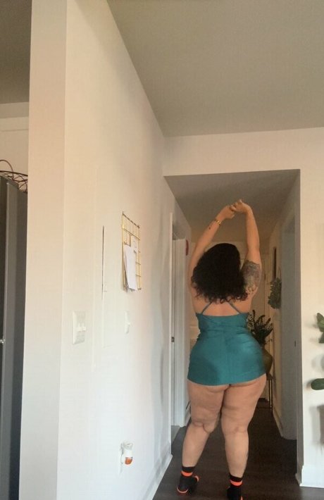 thickfancy modèle magnifique image