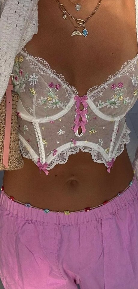 Misha Grimes haut étoile galerie