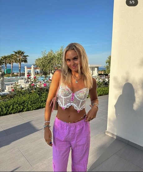 Misha Grimes joli modèle galerie