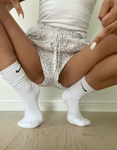 mimistllmrs modèle exclusif photo