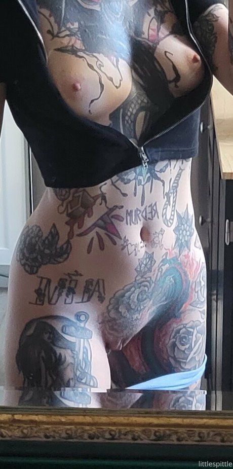 femboy à grosse bite onlyfans xxx pornographique photo