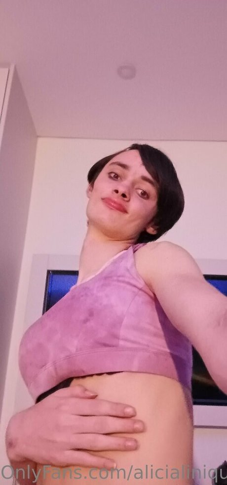 alicialiniquinn actrice chaude archive