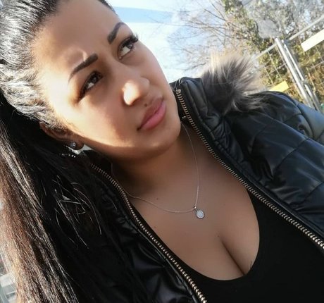 Csimbora Barbara star du porno hd des photos